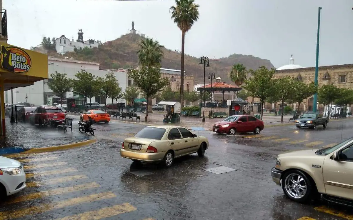 Lluvias vuelven a Parral 3